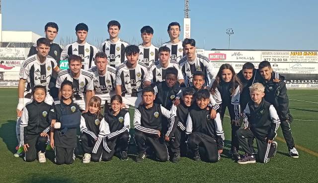 Club Futbol Amposta : 1r. EQUIP : Jornada 23 SEGONA CATALANA GRUP 6. Diumenge 22 de març CF AMPOSTA 2 - CE CAMBRILS UNIÓ 1 Club Futbol Amposta : 1r. EQUIP : Jornada 23 SEGONA CATALANA GRUP 6. Diumenge 22 de març CF AMPOSTA 2 - CE CAMBRILS UNIÓ 1